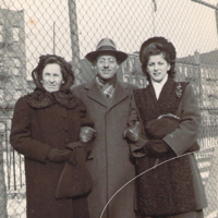 Molly Manny Shirley 1940s